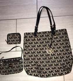 Michael Kors Set