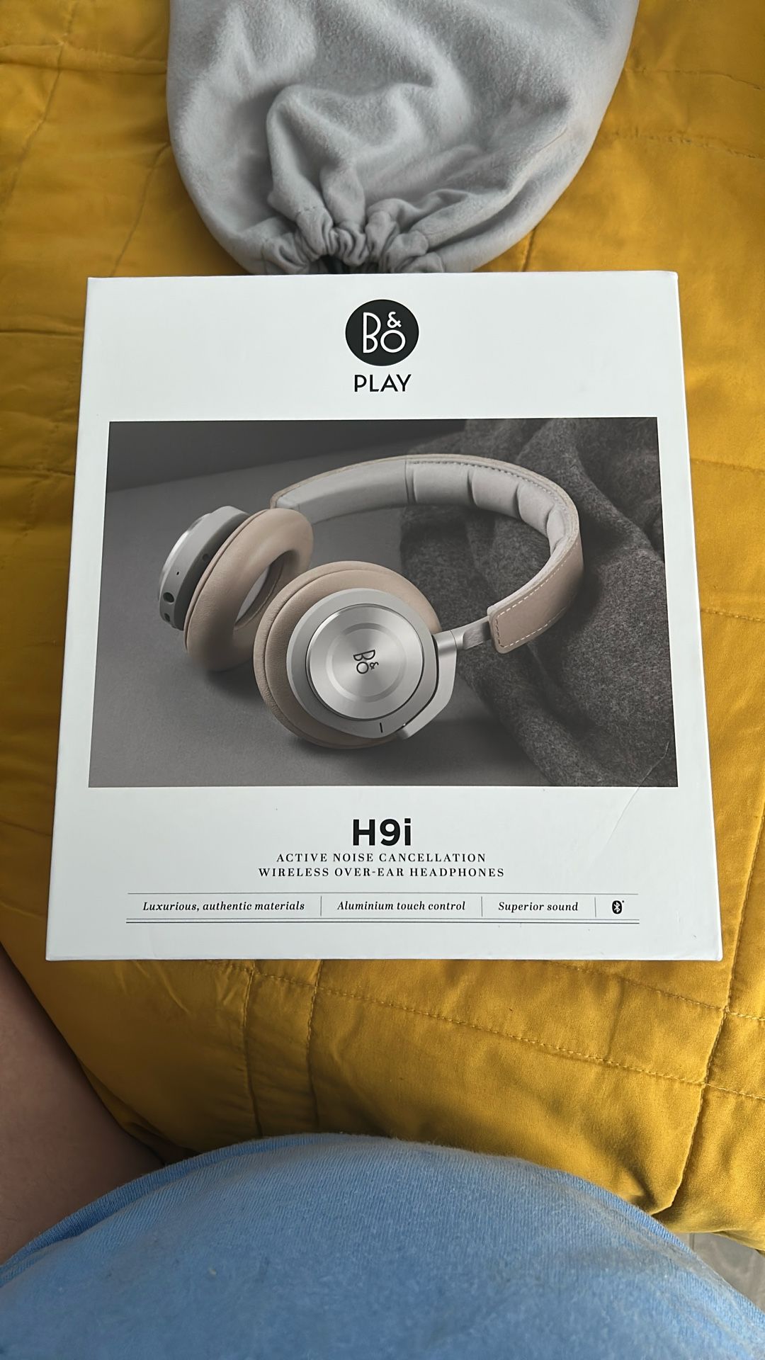 H9i Headphones 