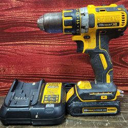 Dewalt DCD790 Drill/Driver w/ Battery and Charger 