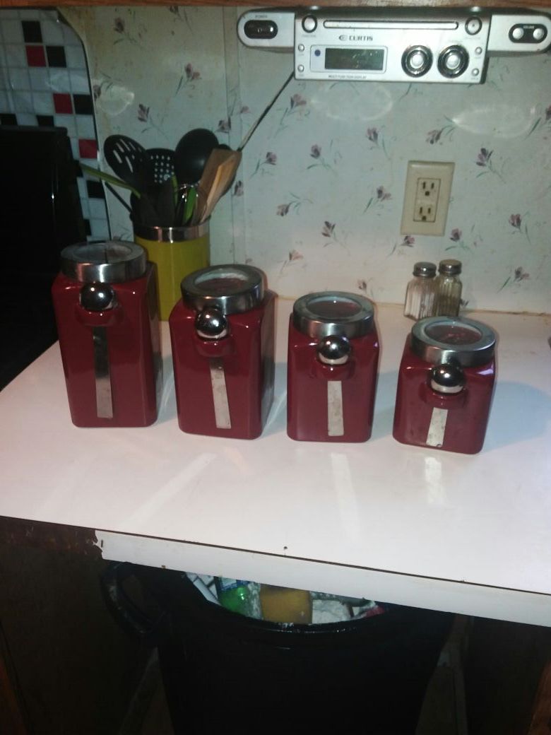 Red Canisters