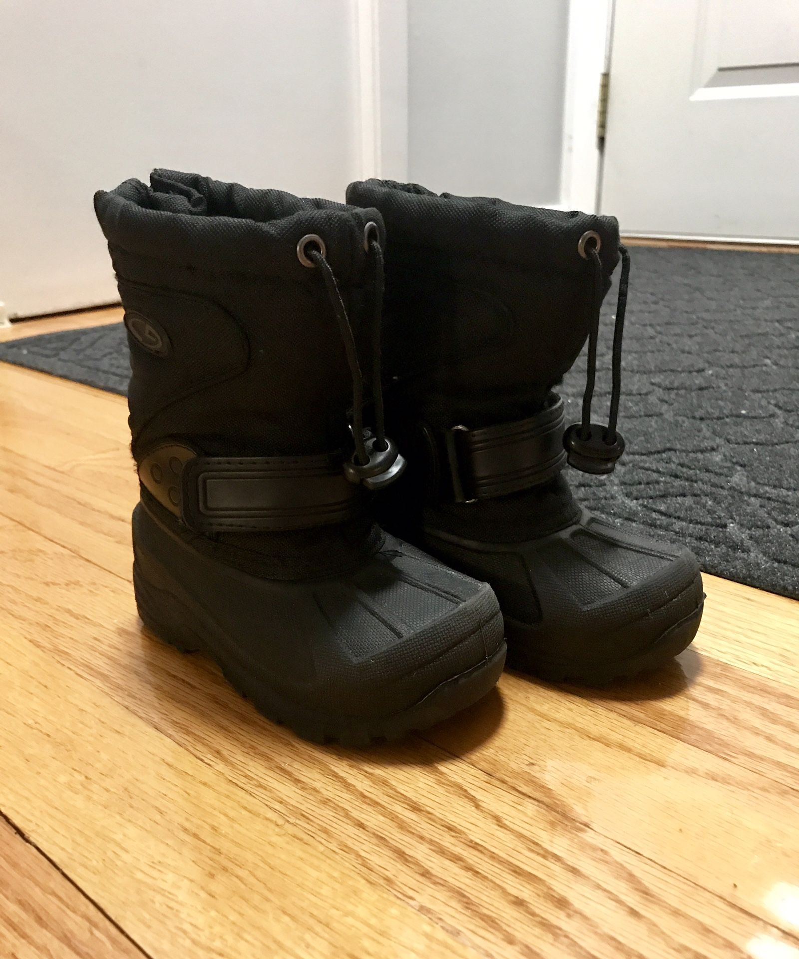 Kids Snow Boots - size 7