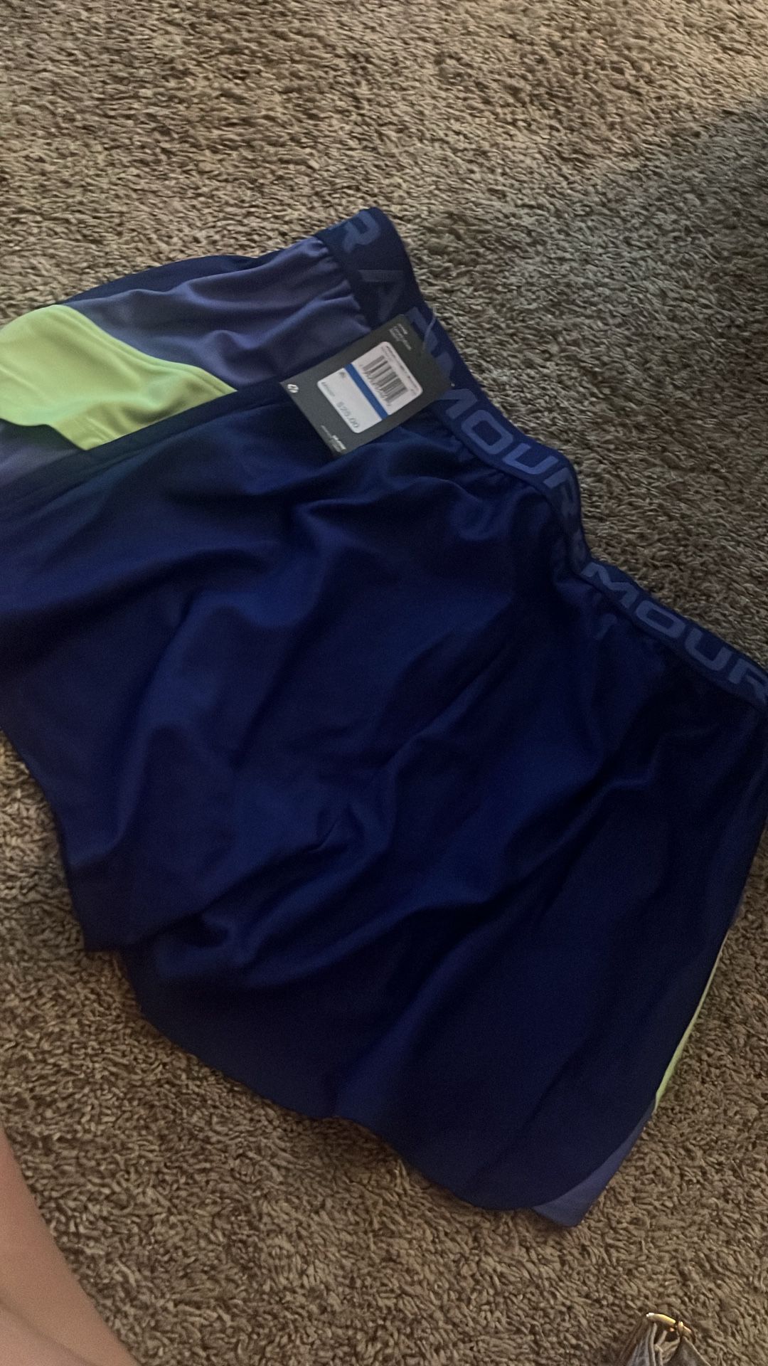 New Women’s Underarmour Shorts