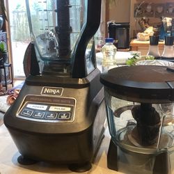 Ninja Blender And Food Processor BL770
