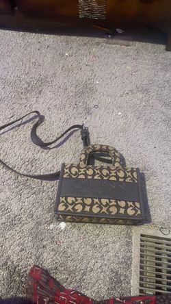 guess los ángeles purse
