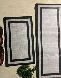 Black and Gray Border Area Rug Set