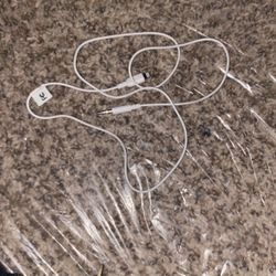 onn. auxiliary cord for iPhone