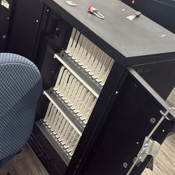 Mobile laptop charger