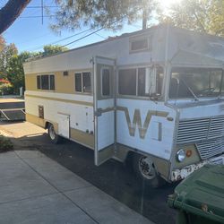 1971 Winnebago d24