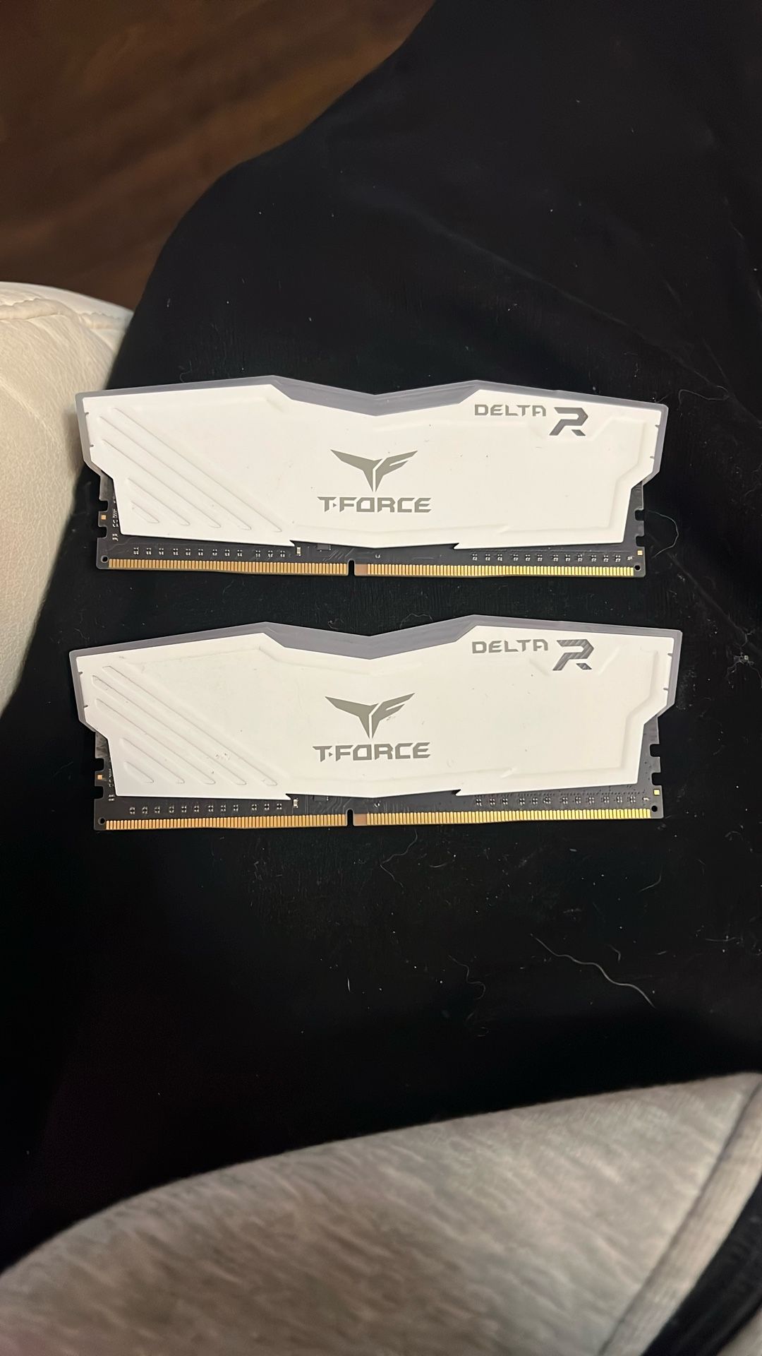 delta ddr4 ram 8x2