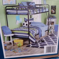 New Twin over twin bunk Beds