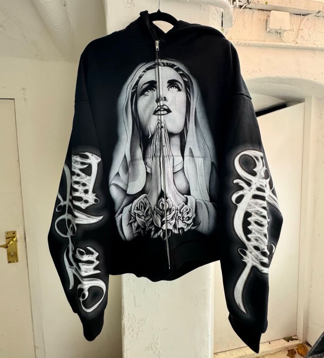 Hoodie Unknown Brand