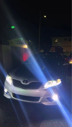 2010 Toyota Camry wheels