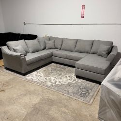 Brand New Gray U shaped Sectional Sofa 🚛 Same Day Delivery