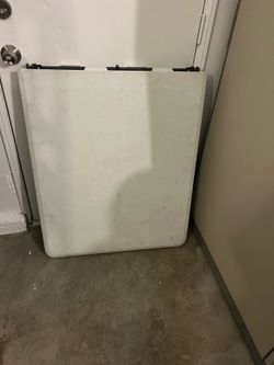 6 ft folding table