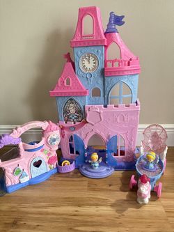 Fisher Price Little People Disney Princess Play & Go Castle and Cinderella Carriage