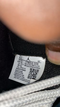 Jordan 11 . Size 9.5