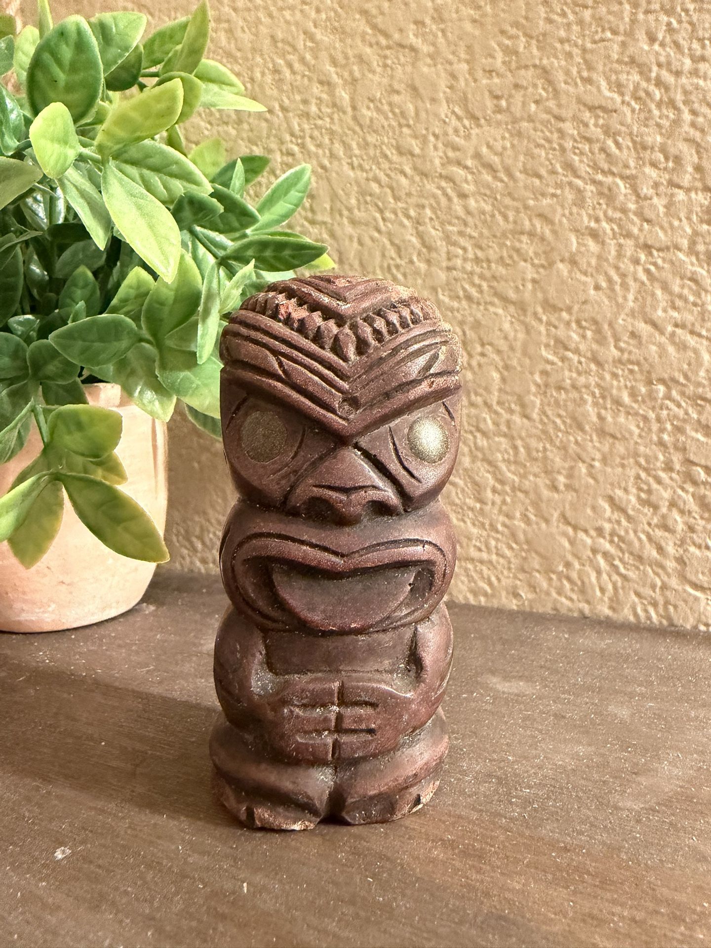 Vintage Tiki Mother of Pearl Eyes Figurine