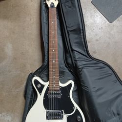 Brand New First Act VW Garage Master Limited Edition Electric Guitar

Muzic Store Inc