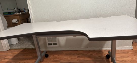 computer desk