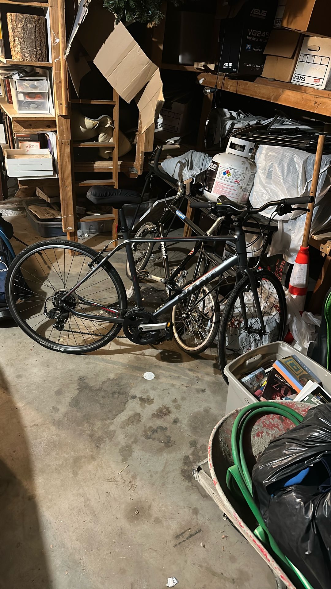 Giant Escape 3 Hybrid Bike