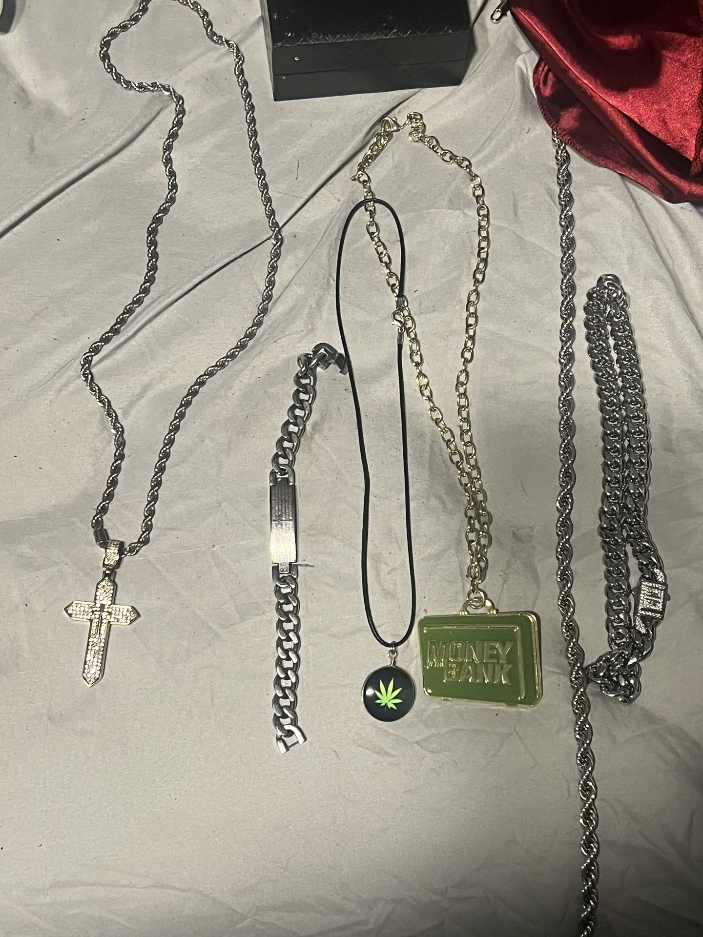 Assorted Jewelry