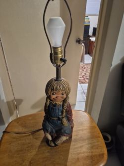 Colle tables antique lamp