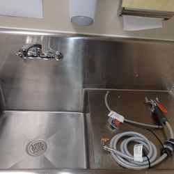 Plumbing Fixtures & Tools 