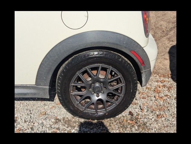 SET OF MINI COOPER MICHELIN TIRES AND RIMS 