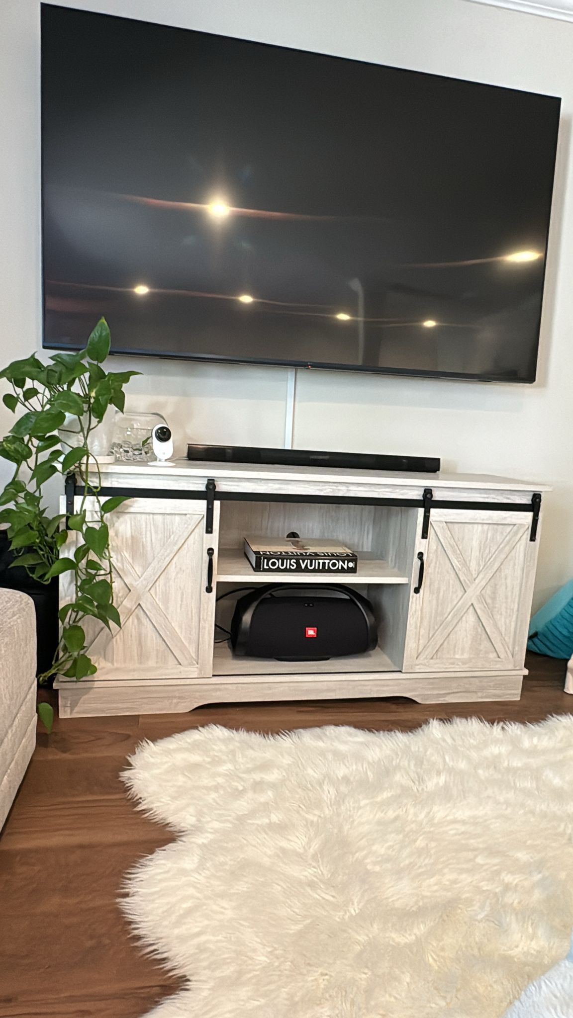 TV STAND