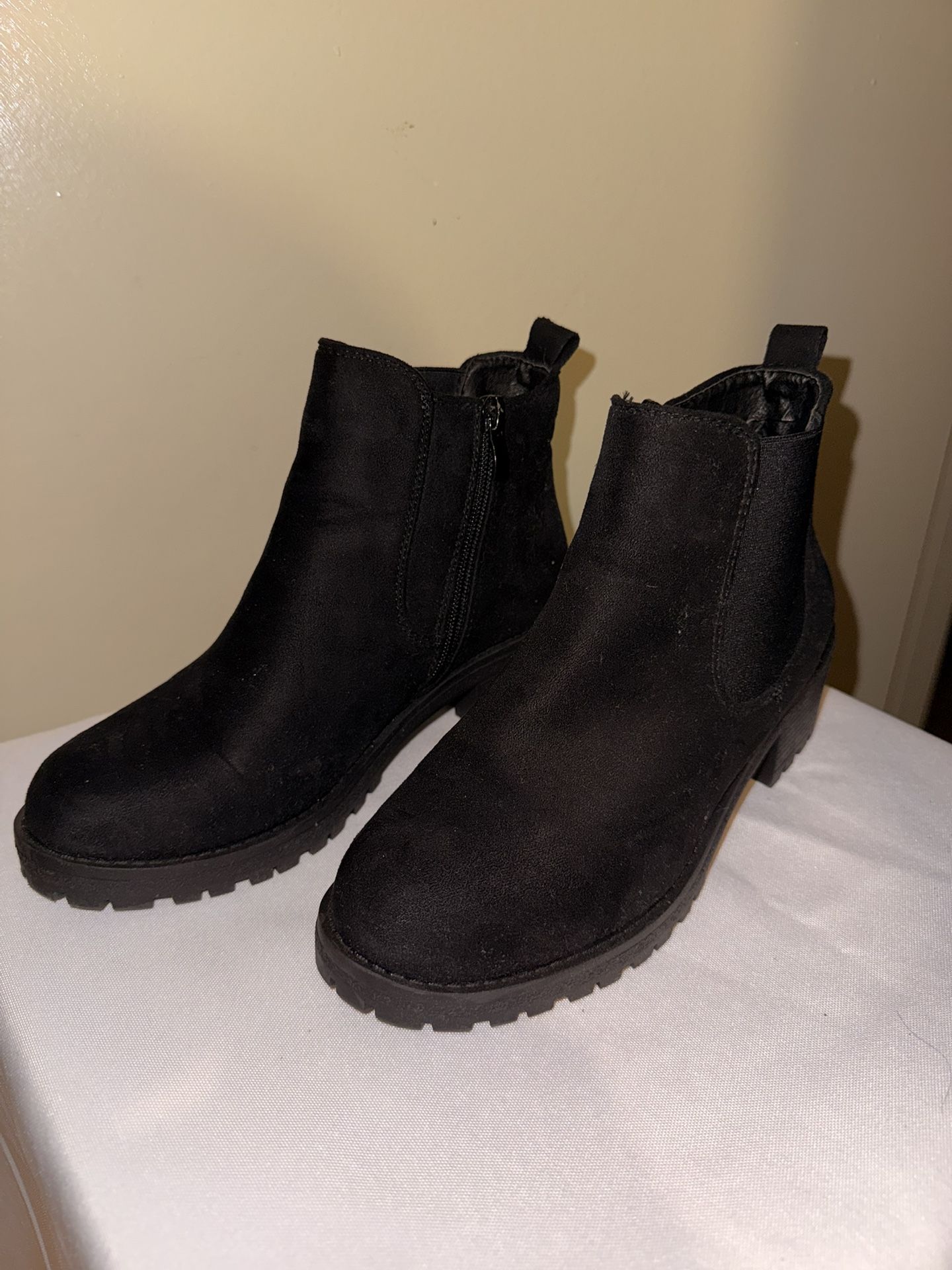 Black Ankle High Boots