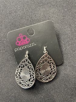 Paparazzi Earrings 