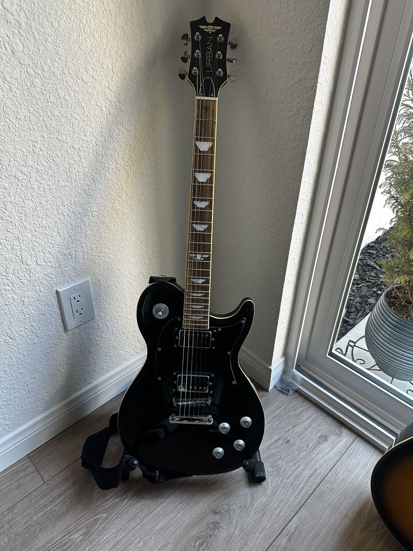 Keith Urban electric guitar