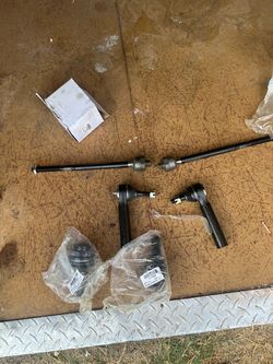 New ball joints for 2013 to 2017 Chevy Silverado or GMC brand new asking 150 worth 400