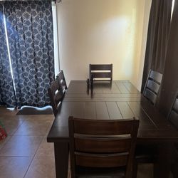 Table And Chairs 
