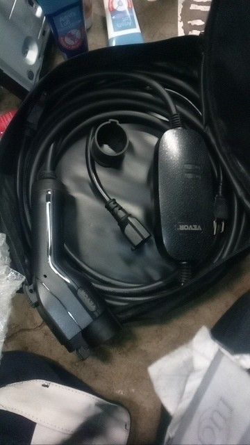 $40 VEVOR CAR CHARGER