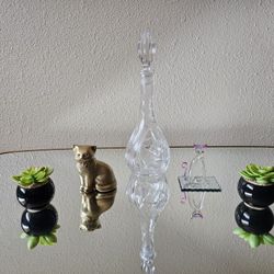 Decorations (including: shaped glass bottles, metal kittens, glass cats, small flower pots.