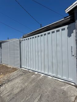 Custom slide gate