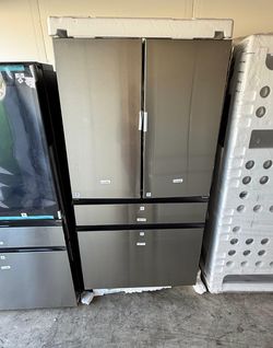 Bespoke Counter Depth 4-Door French Door Refrigerator in Stainless Steel