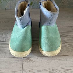 Girls Boots