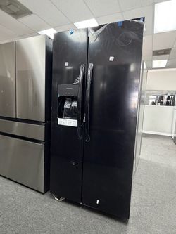 Refrigerator 33” width