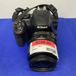 Nikon D3400 W/ 18-55 LENS AND CHARGER ( 953 SHUTTER COUNTS) 