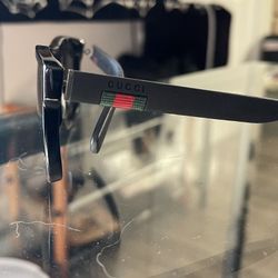 Gucci SunGlasses GG0010s 0012