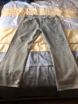 Levis pants 501