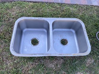 Stainless Steel Kitchen Sink