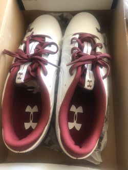 Under armor cleats size 9 men’s