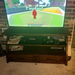 Tv Center $50