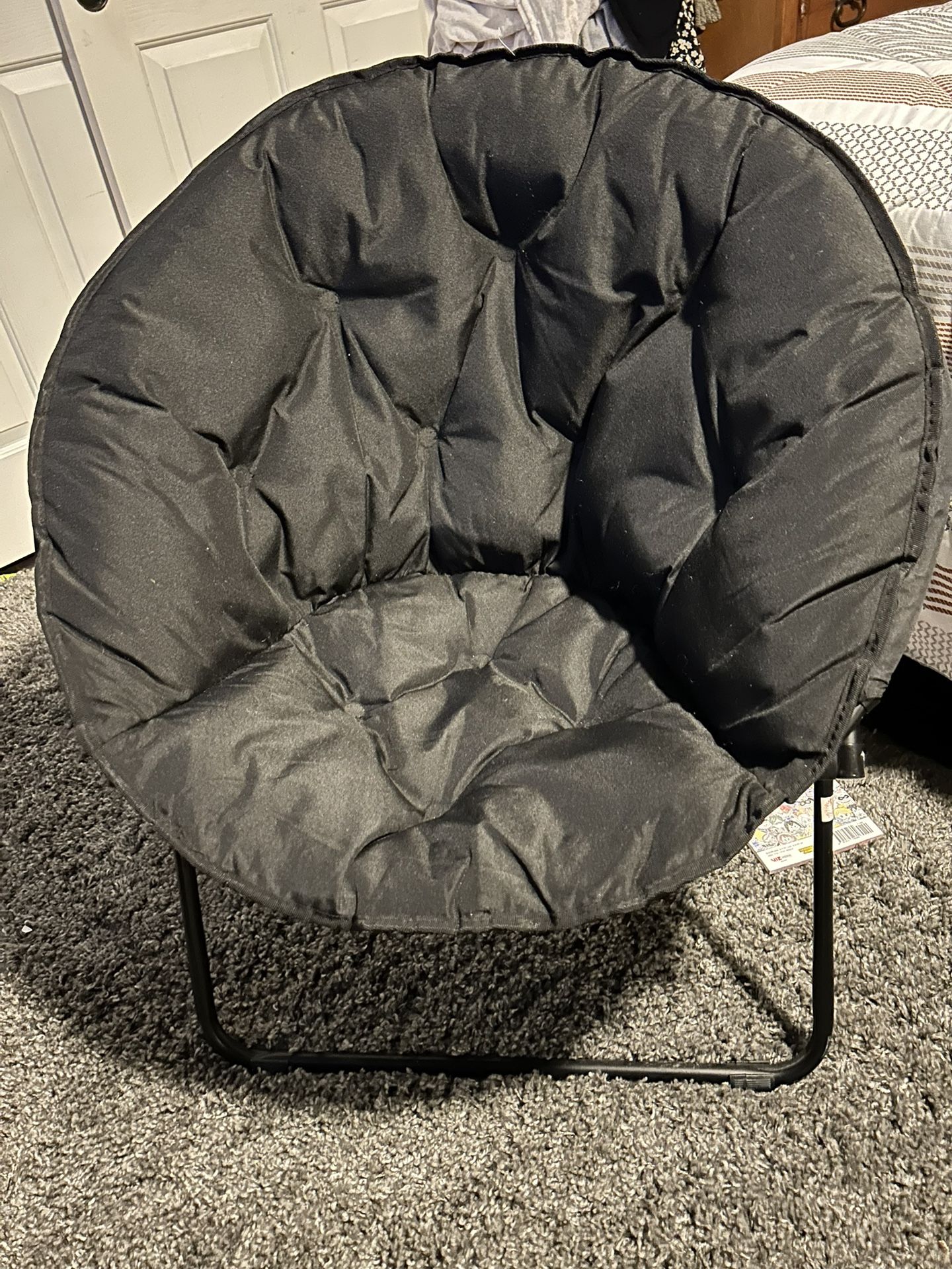 Foldable Saucer Chair