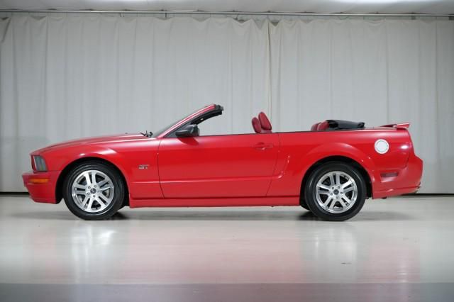 2005 Ford Mustang