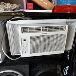 Vissani 5,000 BTU 115 Volt Window A/C Unit