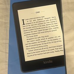 Amazon Kindle Paperwhite (8 GB) 10th Generation 